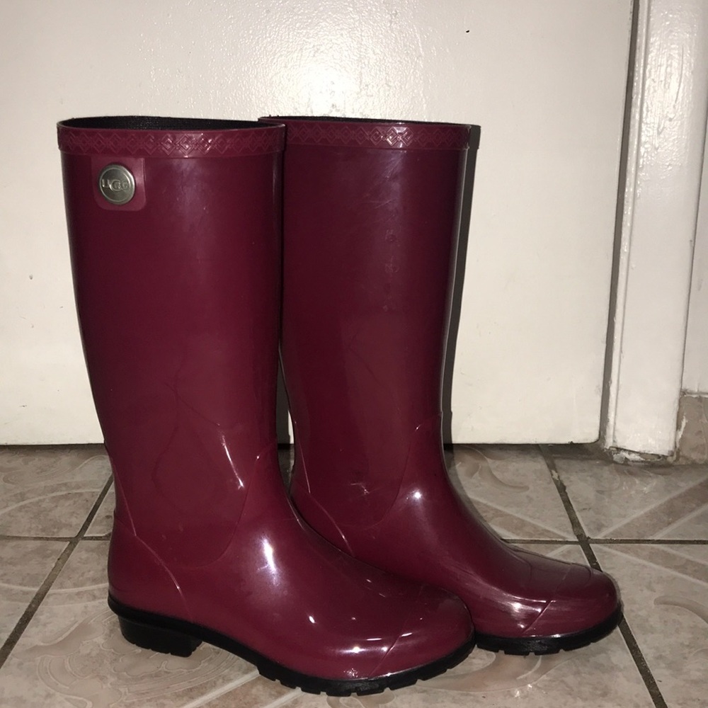 Magenta UGG Rainboots